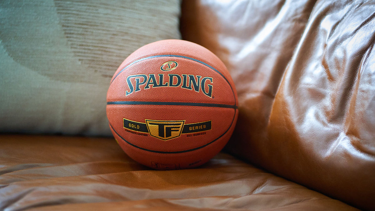 (c) Spalding-basketball.com